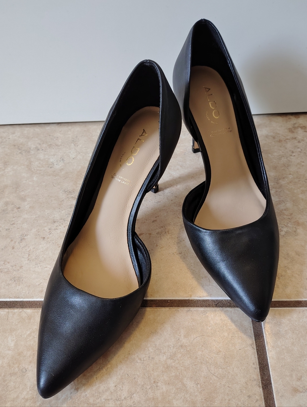 ALDO Black Pointed Toe Kitten Heel Pumps Size 7.5 Pillow Walk